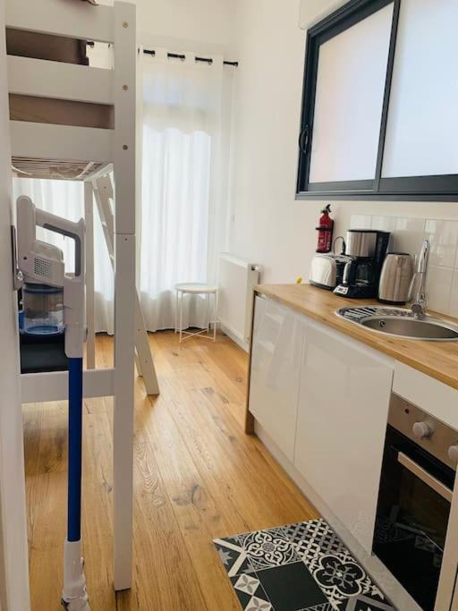 Loft - Lumineux - Television Appartement